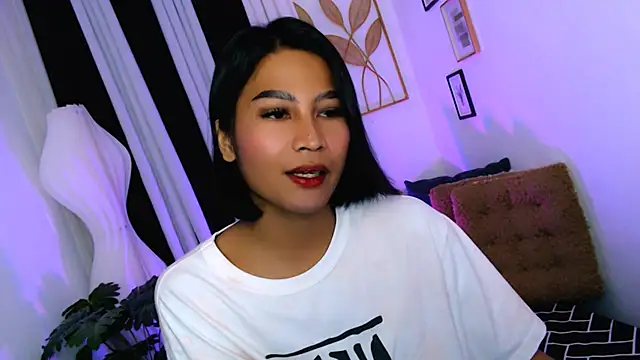 YourPrettyBella_TS Webcam Show