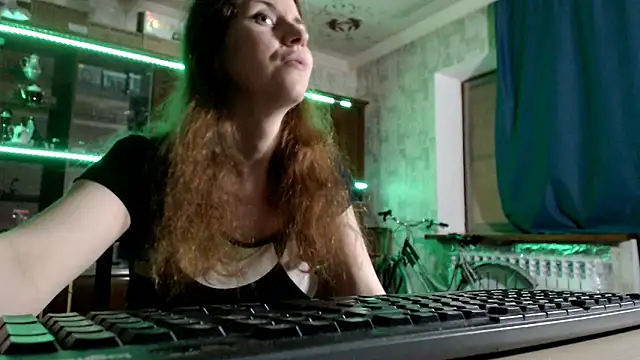 pa1e_pr1ncess élő XXX-chatje