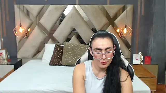 Онлайн чат XXX MartinaaFit