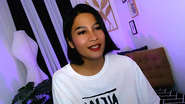 YourPrettyBella_TS Show Webcam