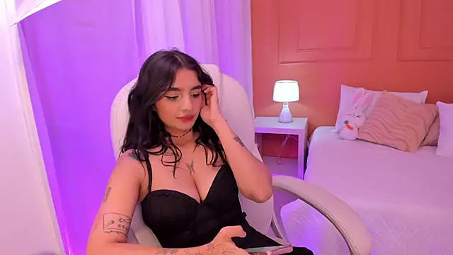 Abriil_cutee's Live XXX Chat