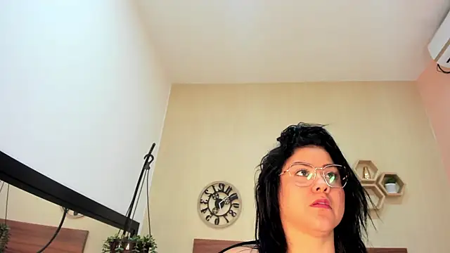 MillaGrey Adlı Modelin Canlı XXX Sohbeti