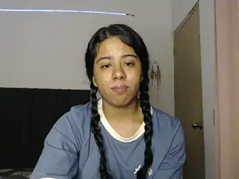 Zarah_vs' Live XXX Chat