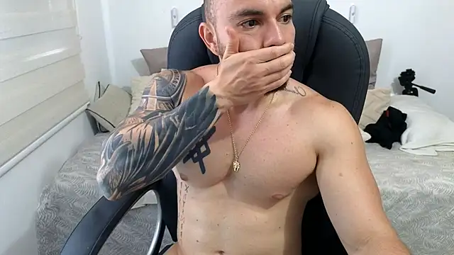 Isaac_Cartern Live chat-huone