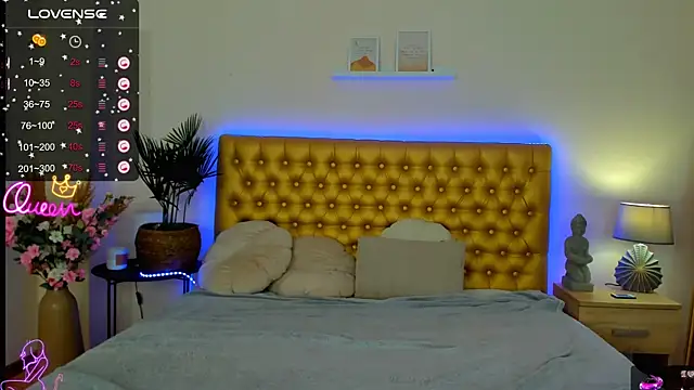 DellaRows Chat XXX live