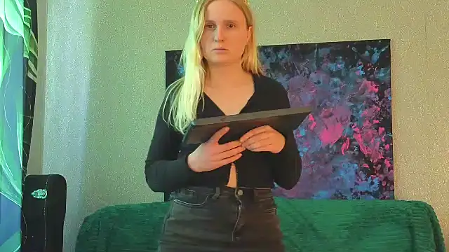 XXX chat uživo modela Lanavi_Smile