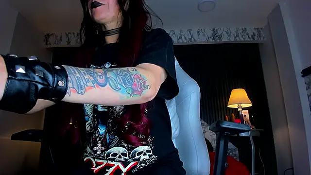 EvangelineJoness – Naživo XXX chat