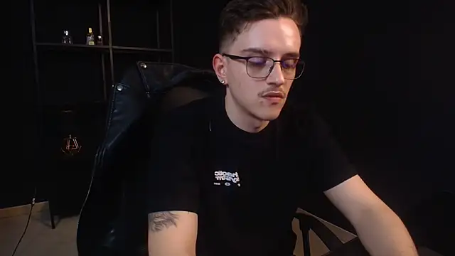 FelixStarkk: απευθείας συνομιλία ΧΧΧ