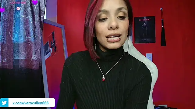 luci_fer_devil élő XXX-chatje