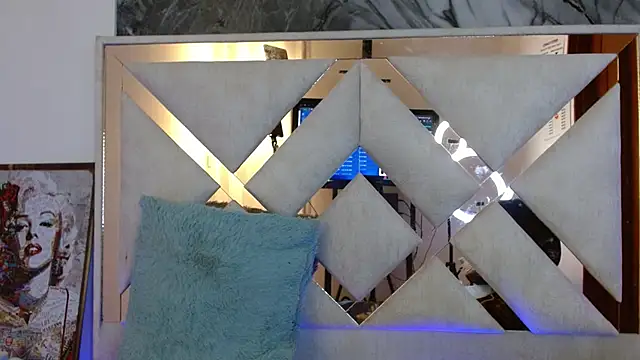 Chat +18 de sweetbloomcs ao vivo