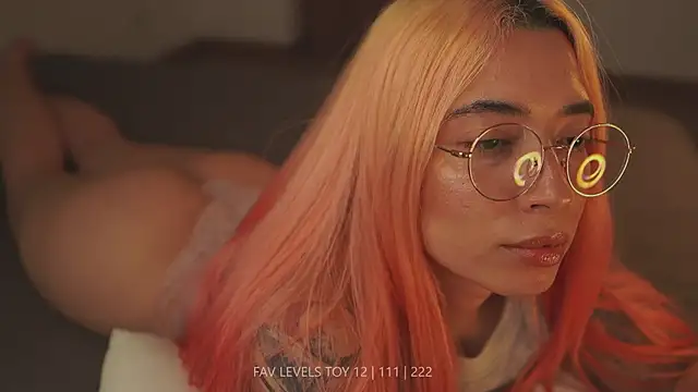 Chat +18 de dearnina_ ao vivo