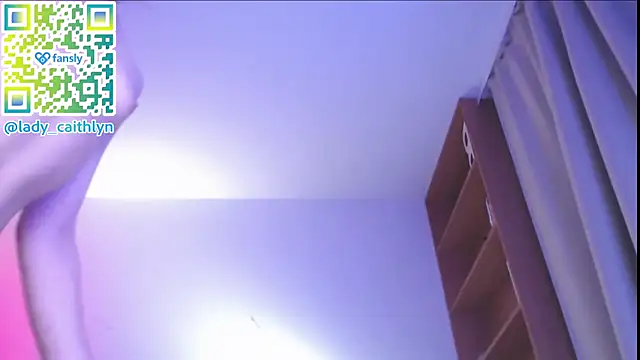 Онлайн чат XXX SophieDiamond_Xx