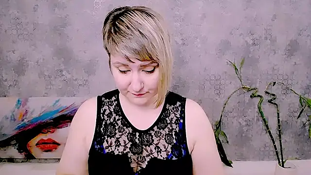 Djullia Adlı Modelin Canlı XXX Sohbeti