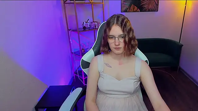 XXX chat uživo modela MiaNoon