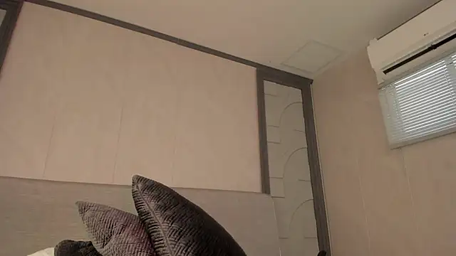 alicee_clark_n Live XXX chat