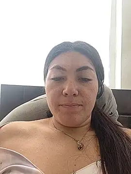 Онлайн чат XXX katha_steele_