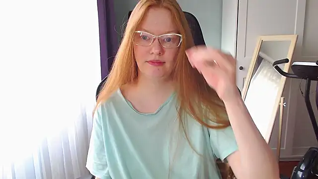 Lady_Inari live XXX chat