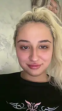 Kylie_One Webcam show