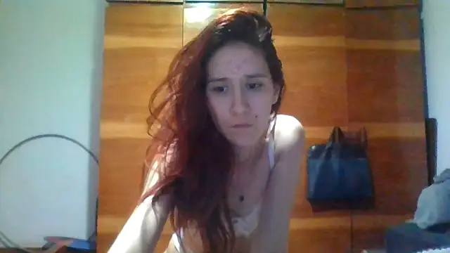 Živý XXX chat NickiKisinger