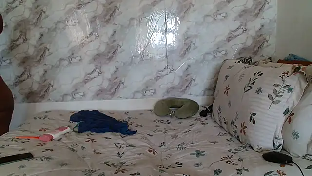 XXX chat uživo modela Babymomma98