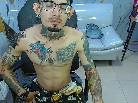 Boy_tatto77 Webcam show