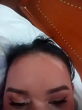 _Miaaleon's Live XXX Chat