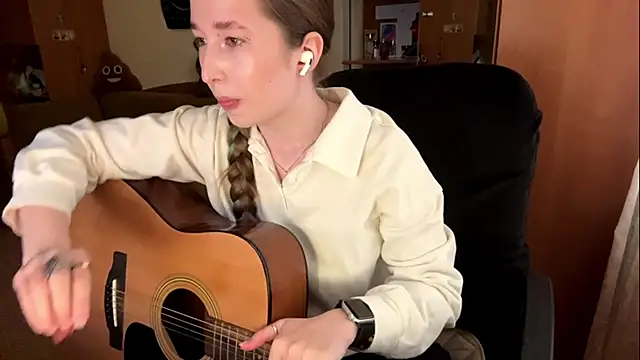 LanaTessorin Webbikameraesitys