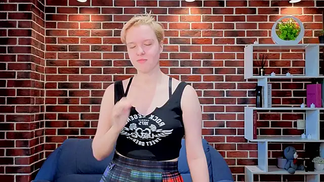 Chat +18 de LeidaZinck ao vivo