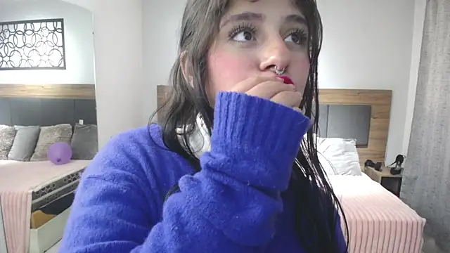 Chatroom XXX en direct de annie__petite
