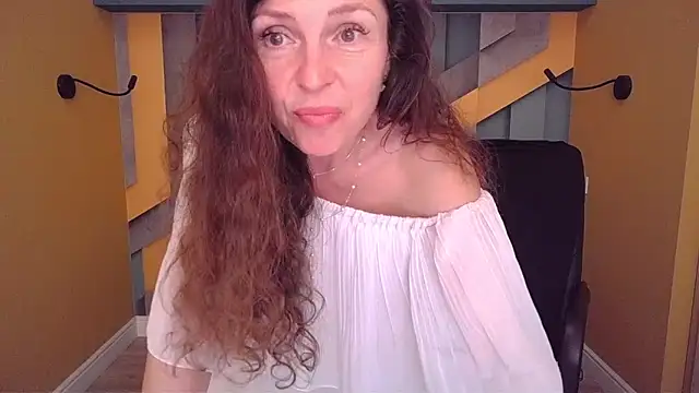 دردشة EllaLong الجنسية المباشرة