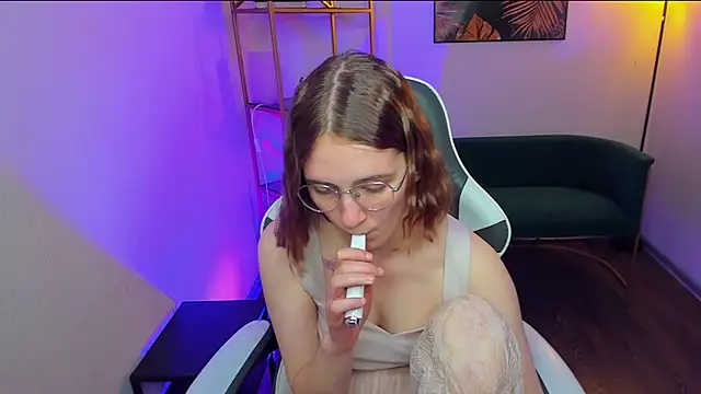 MiaNoon – Live XXX-chat