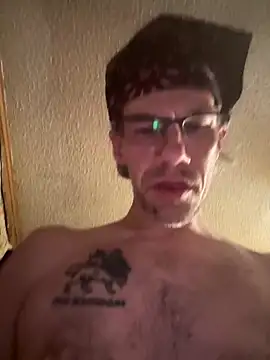 johnyupinya Show in webcam