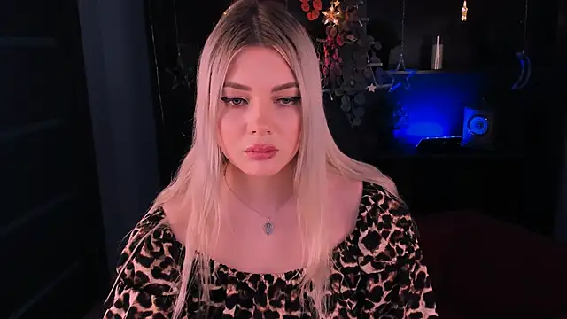 Онлайн чат XXX HyileyClark