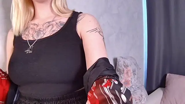 HeidiPierceのライブXXXチャット
