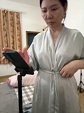 xiiuuff18's Webcam Show
