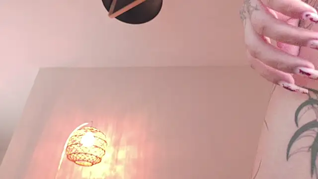 Czat XXX na żywo – Yuriko_May
