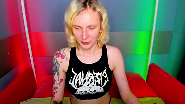 LikiLips' Live XXX Chat