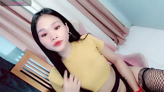 عرض كام Amomentoflust99