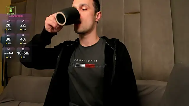 BrandonNorris élő XXX-chatje