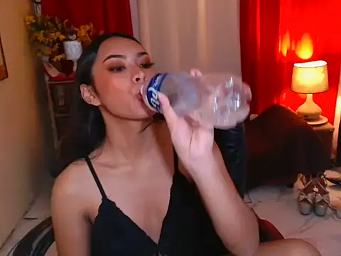 kylieEmparado Show Webcam