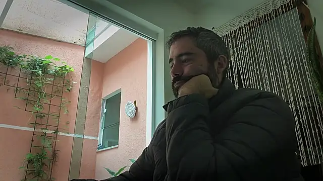 Вебкам-шоу victor_chat