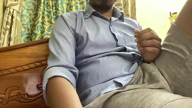 Slave_Aryann Webbikameraesitys