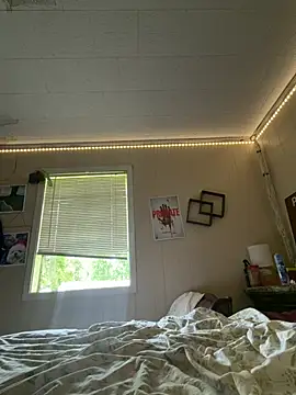 PoundedCajunGuy93's Webcam Show