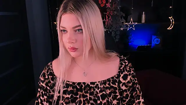 Chat XXX en directo de HyileyClark