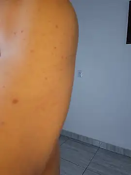 jhay-crux Show in webcam