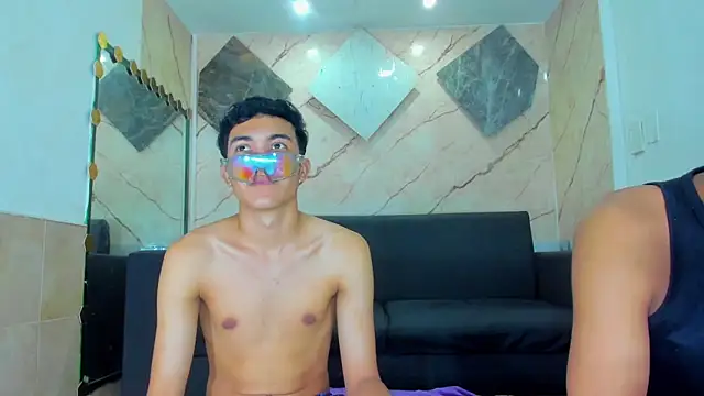 Chat +18 de Yeff_26 ao vivo
