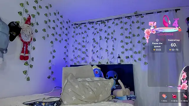 Онлайн чат XXX EmiliaRose_
