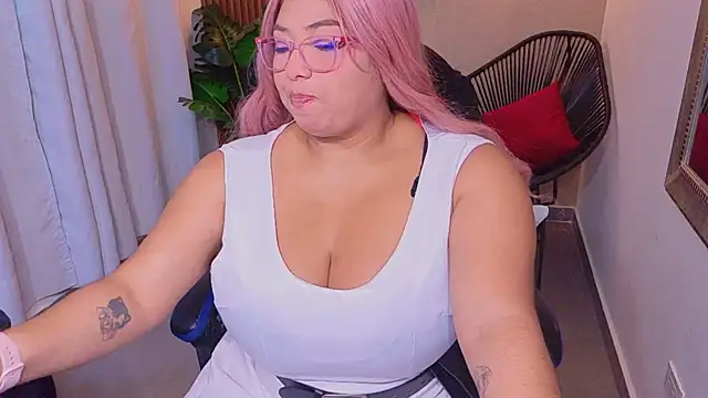 Kenya--Buhle 在線直播表演