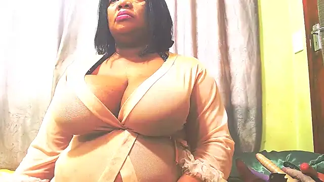 دردشة BustyMatureStepmum الجنسية المباشرة