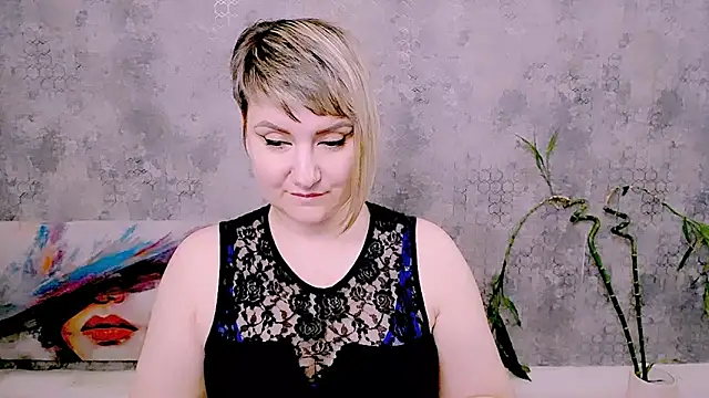 Djullia 라이브 XXX 채팅
